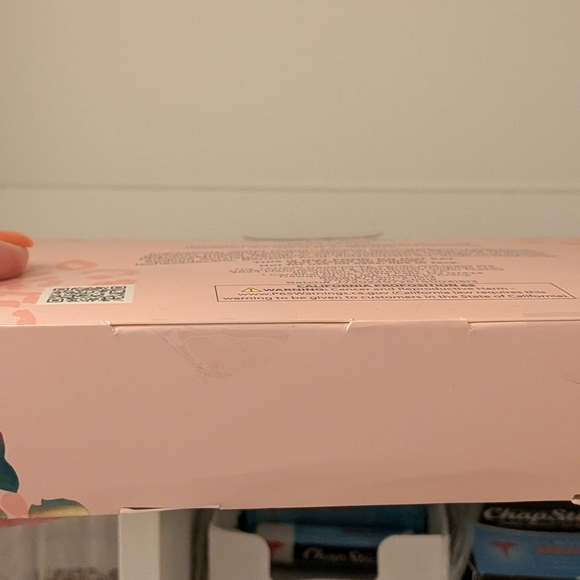 Tahari Pink Hand Cream Collection - Luxury Scented Set - Picture 3 of 6